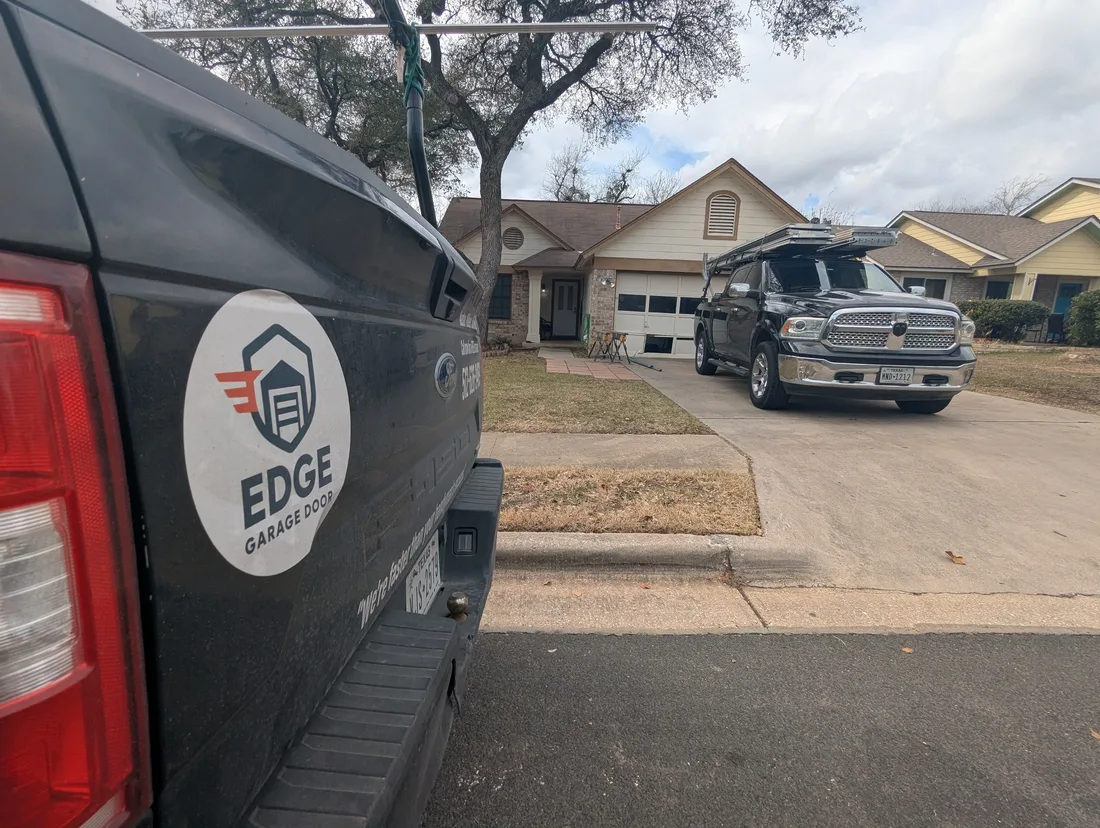 How to Choose the Right Garage Door Repair Company in Cedar Park TX